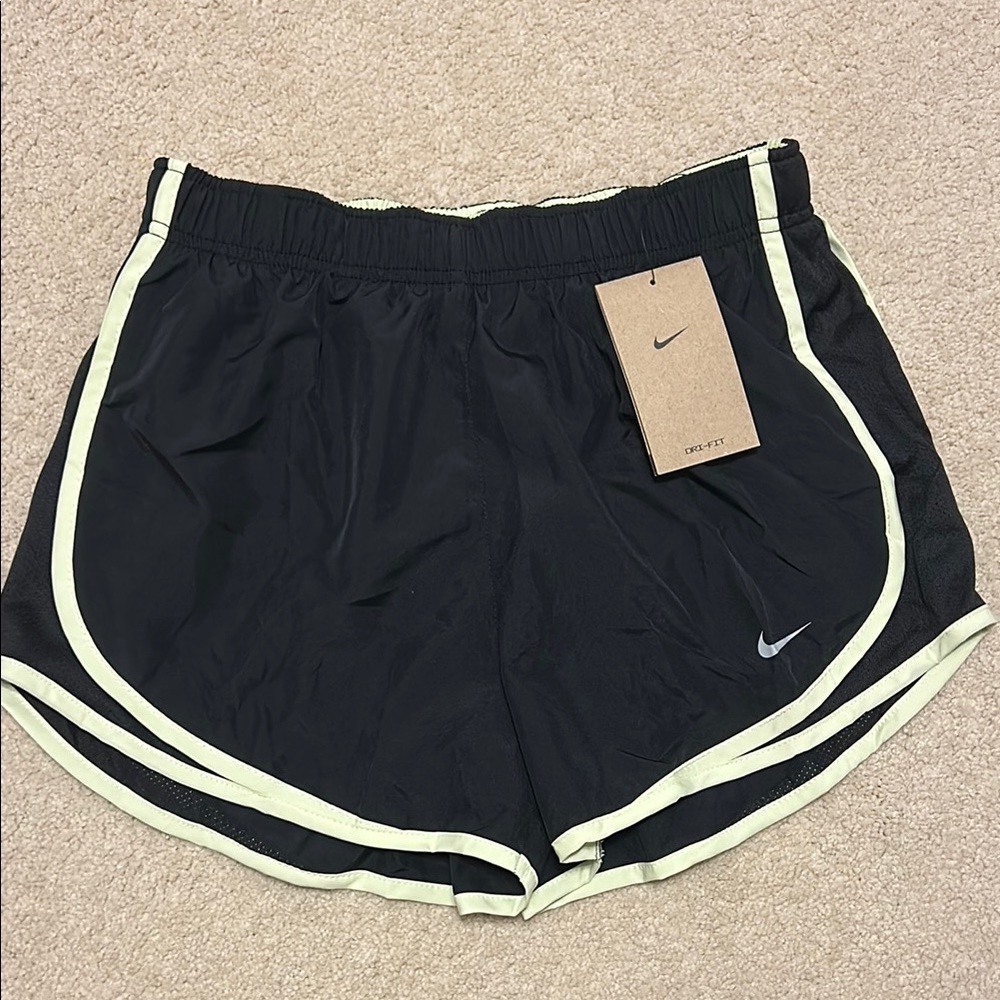 Nike Women's Black Dri-FIT Shorts *BRAND NEW W TAG*